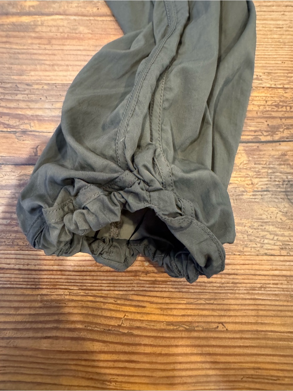Vuori ripstop Olive Drawstring Casual Pants - Picture 3 of 5